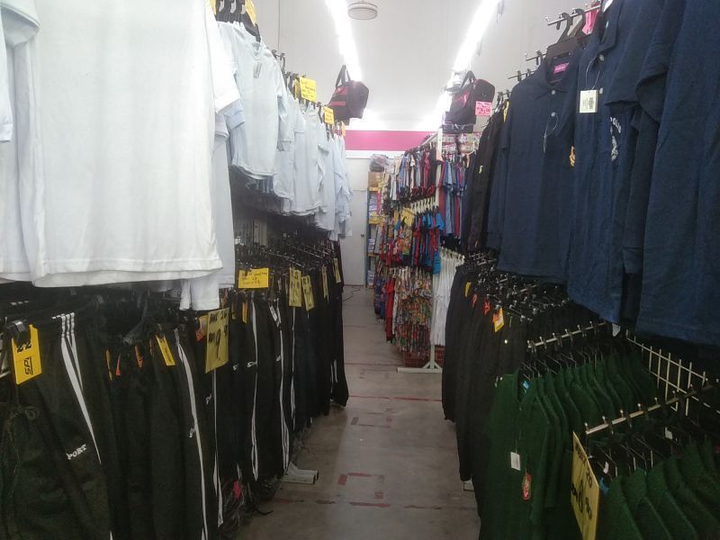 Pasaraya Borong Sakan